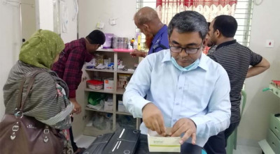 মেয়াদোত্তীর্ণ রিএজেন্ট রাখায় চুয়াডাঙ্গায় দুটি ক্লিনিককে জরিমানা